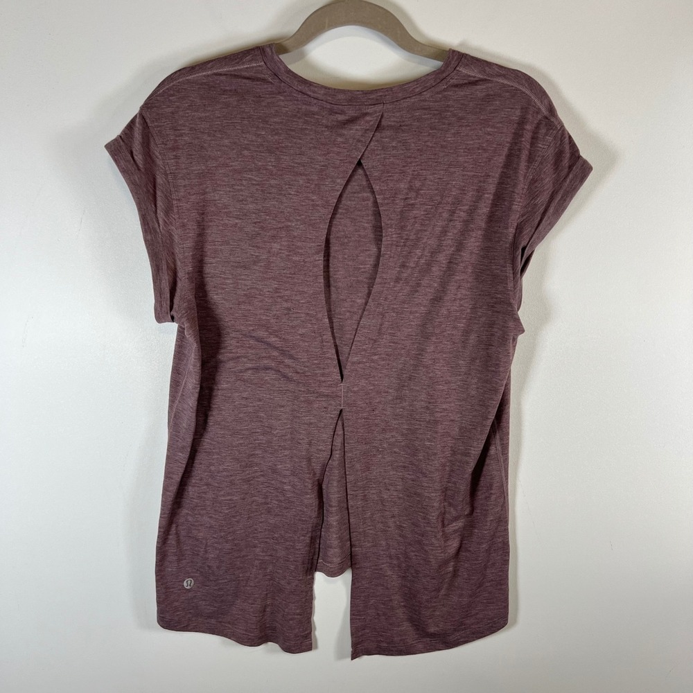 Lululemon Open Back Split Hem Workout Top Heather… - image 4